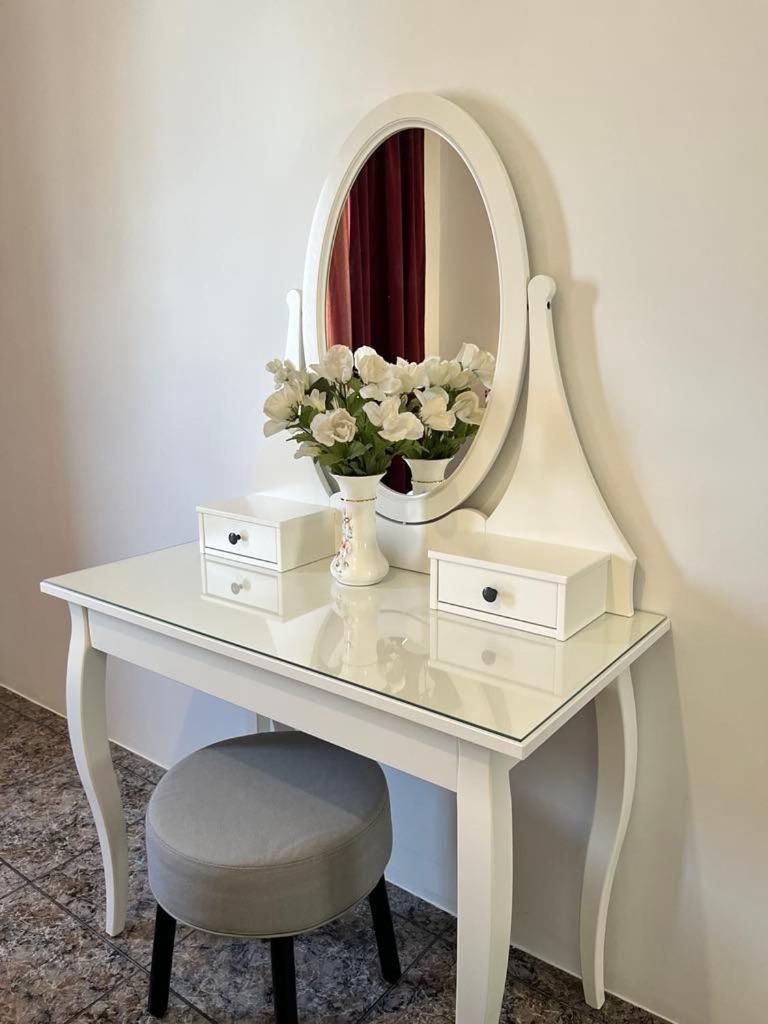 2 Bedroom Appartment Birzebbugia Birżebbuġa Exteriör bild